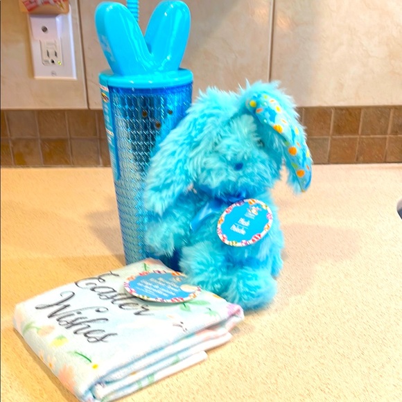 Peeps Other - NWT Peeps Tumbler, Kitchen Towel & Plush Bunny Easter Set